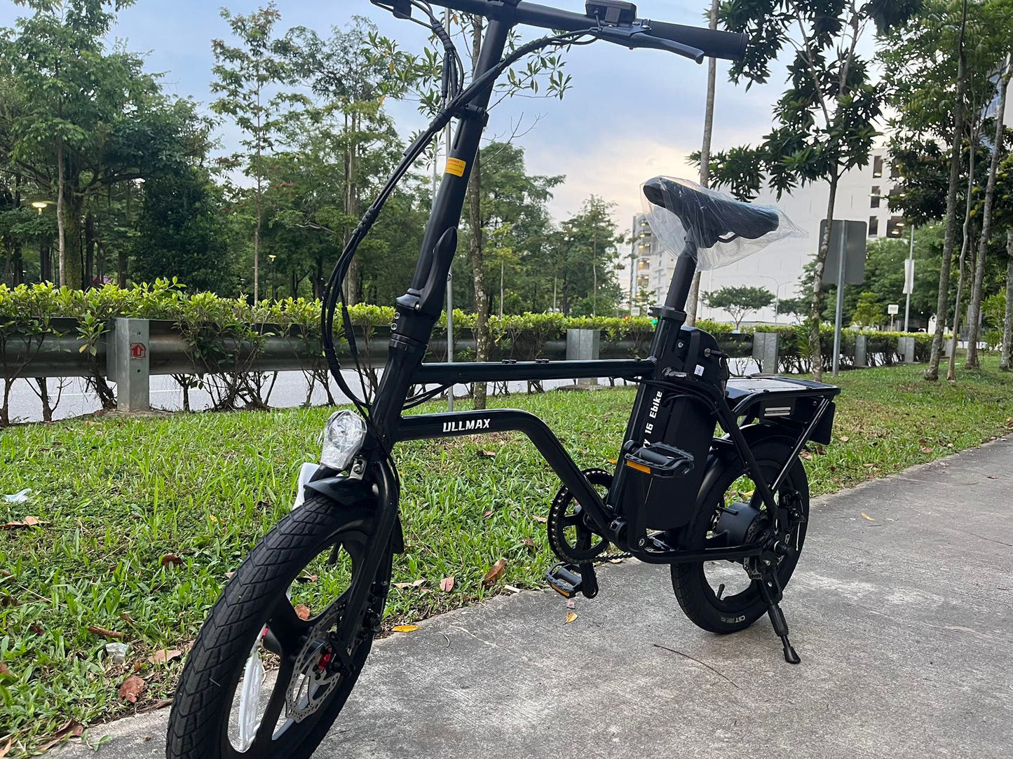 ULLMAX 16" EBIKE - Black