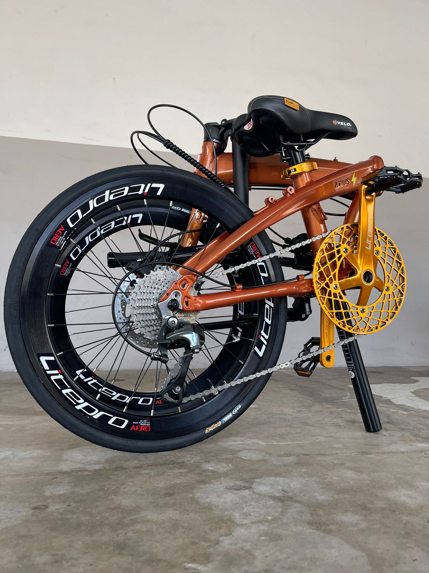 TITAN Zeus with 10 Speed Shimano Tiagra - Rose Gold