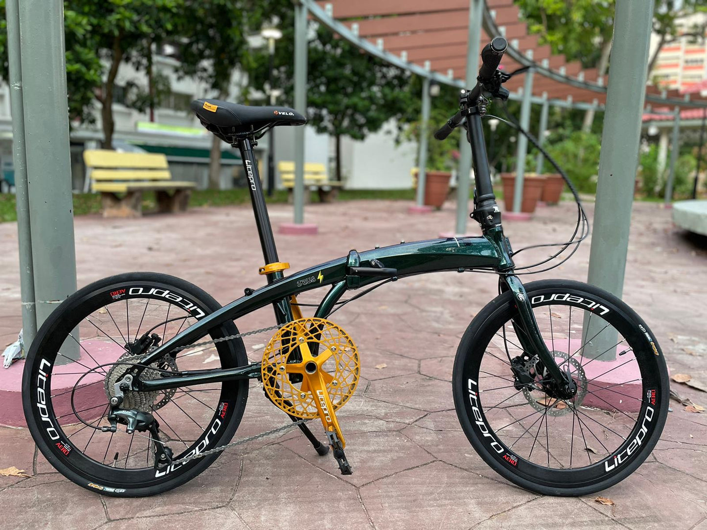 TITAN Zeus with 10 Speed Shimano Tiagra - Chameleon Green