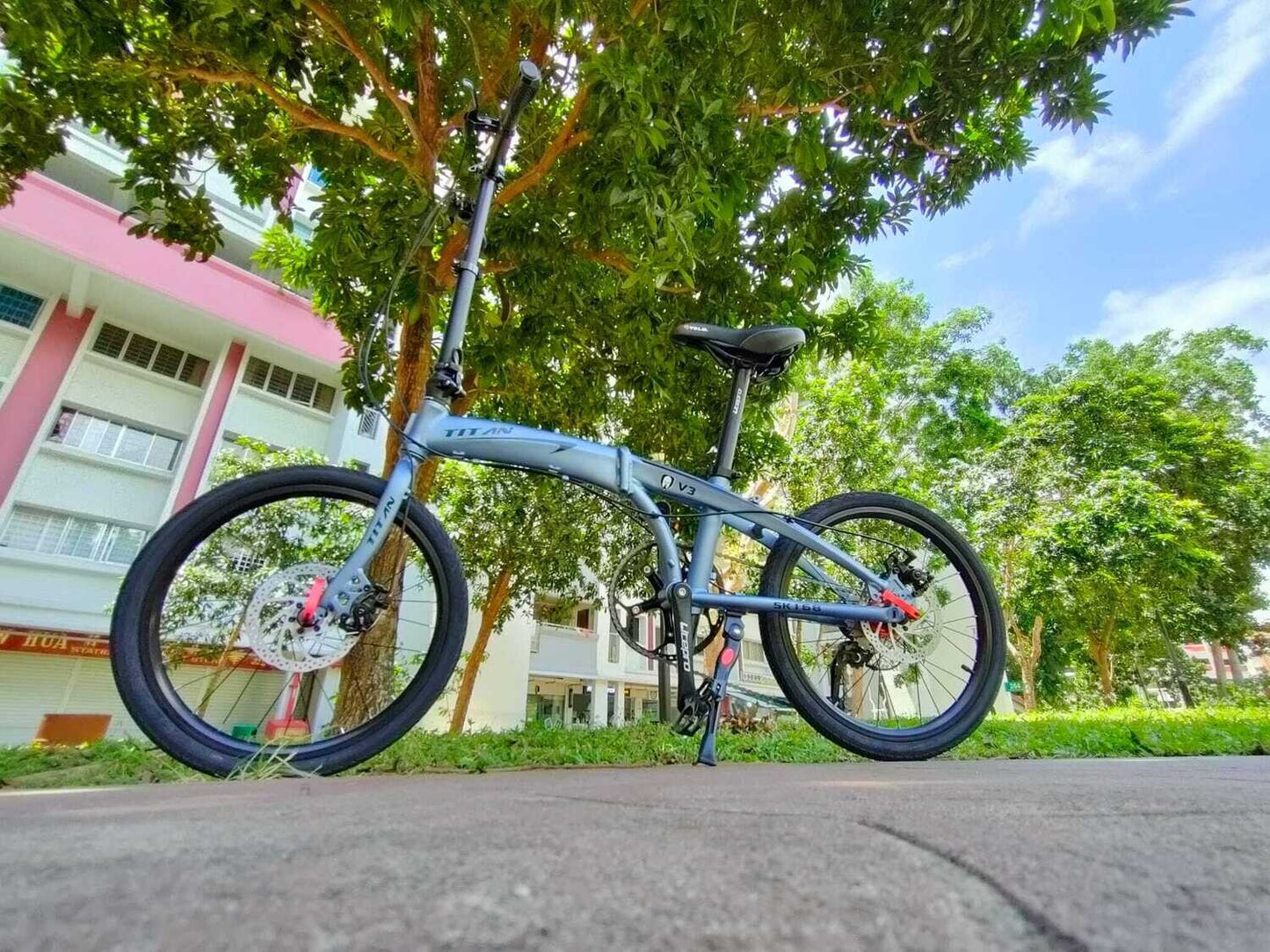 TITAN V3 with 9 Speed LITEPRO - Gray
