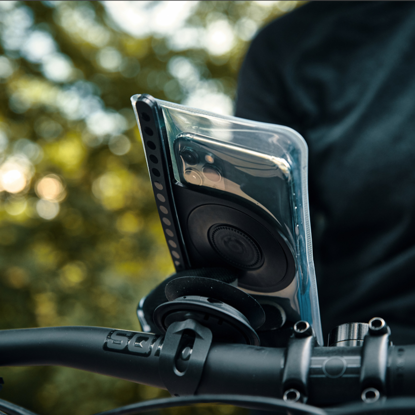 FIDLOCK VACUUM uni phone case - M Size