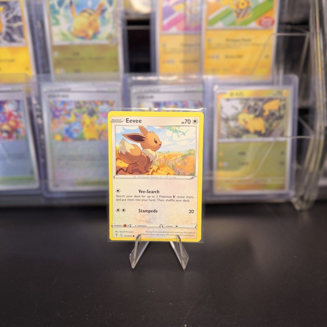 Pokémon | Eevee 125/203 | Evolving Skies | English - product photo 1