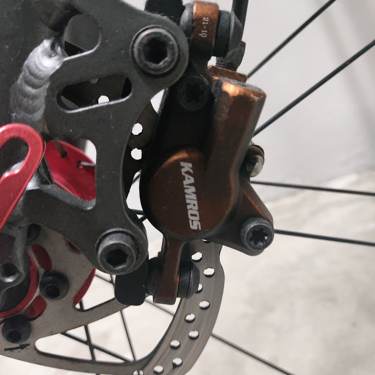 [20] Titan Vertron 9-Speed Foldable Bicycle (Light Pink) [Used]