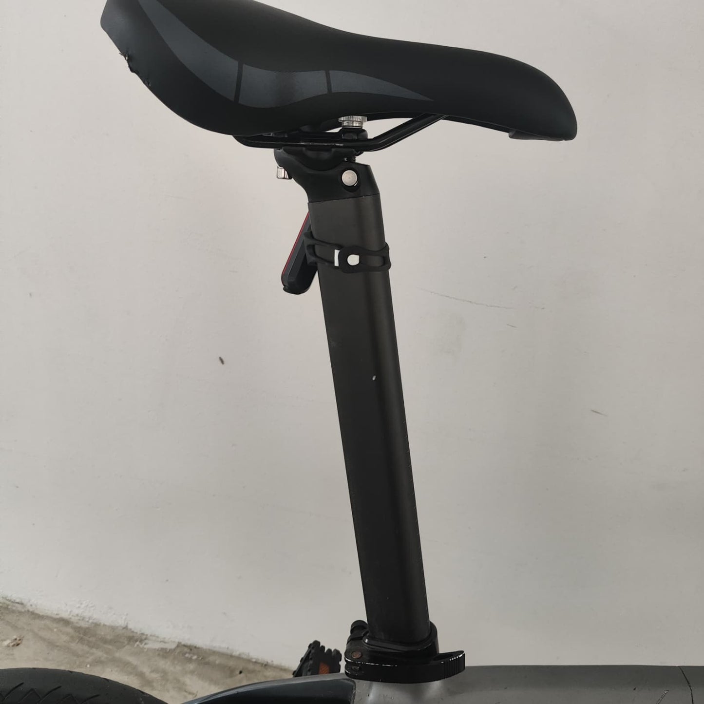 [22] VOLCK Rhyolite Carbon Foldable Bicycle [Used]