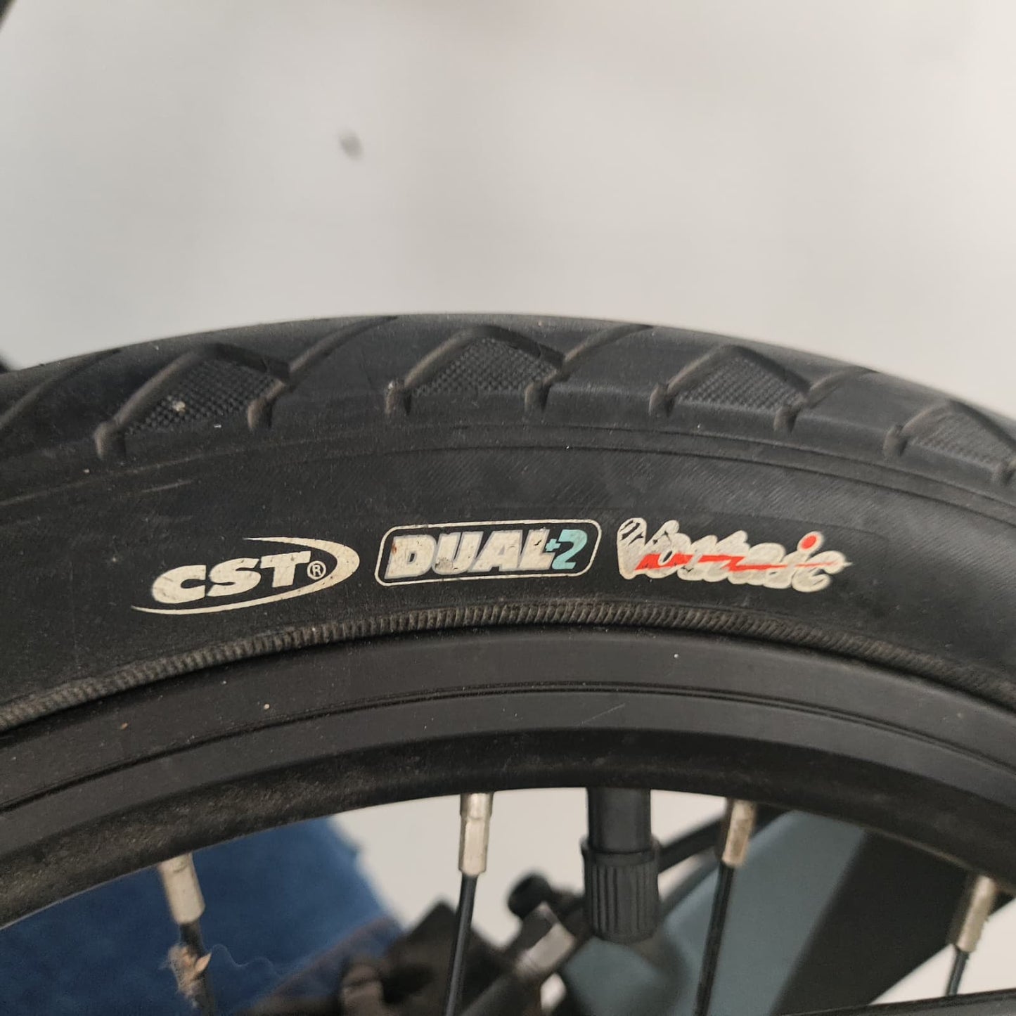 [22] VOLCK Rhyolite Carbon Foldable Bicycle [Used]