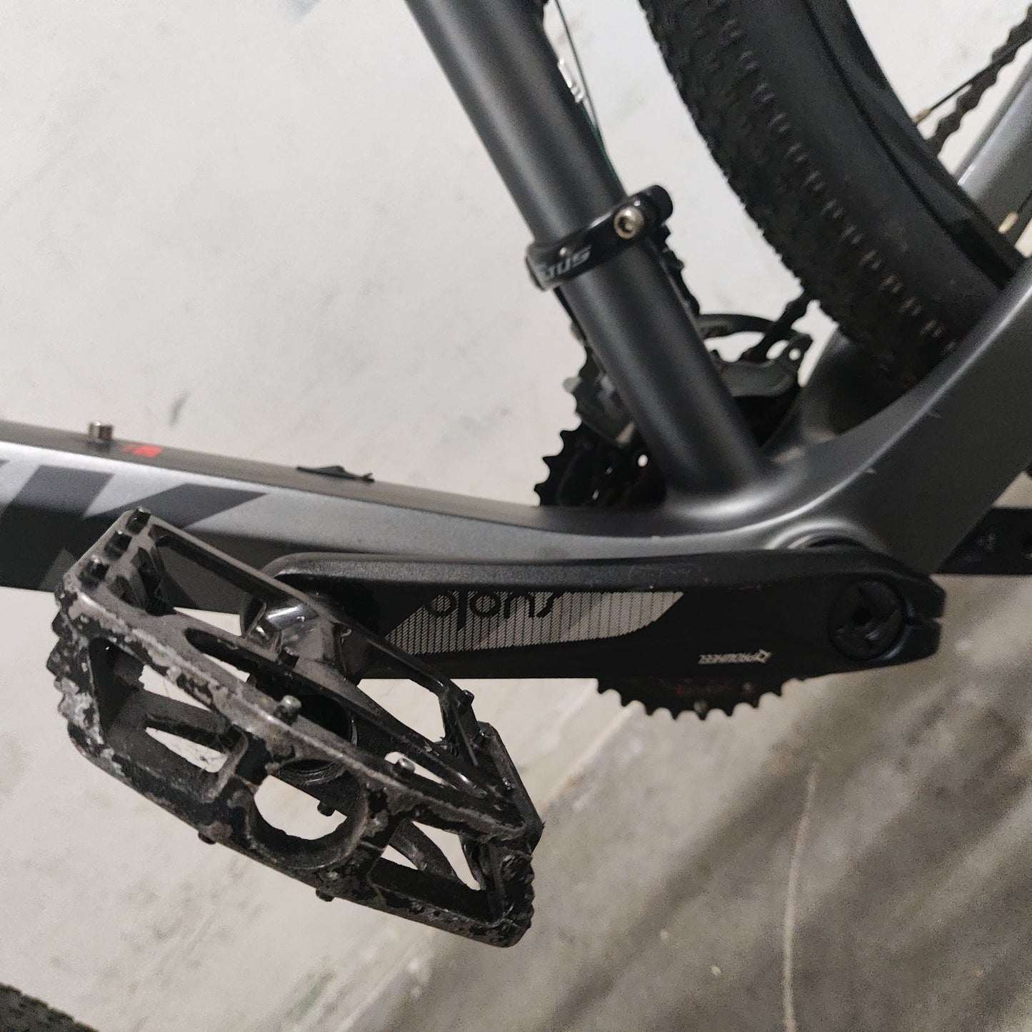 [08] Volck Marl 2 Carbon Mountain Bike [Demo]