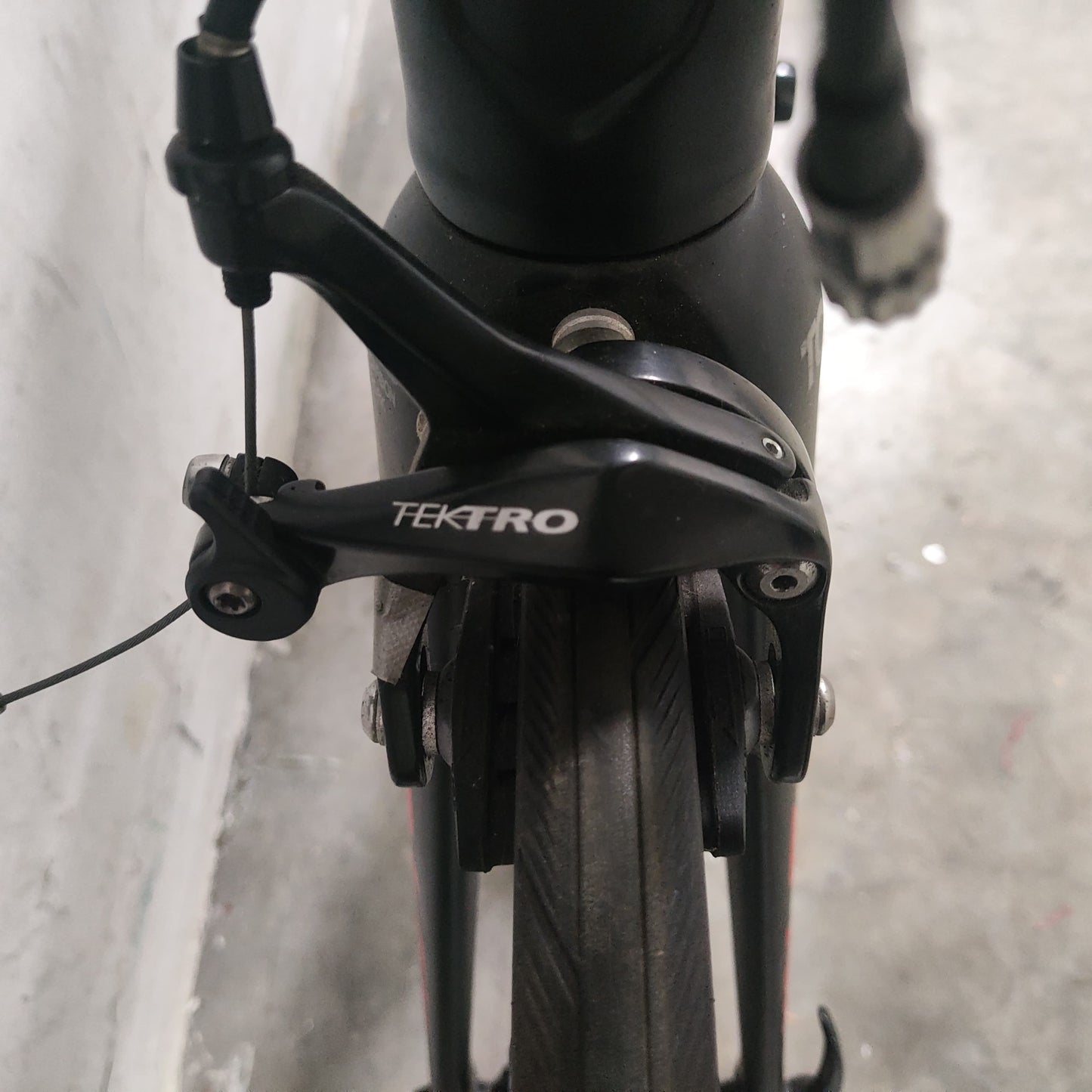 [11] Volck Slate Carbon Road Bike [Demo]