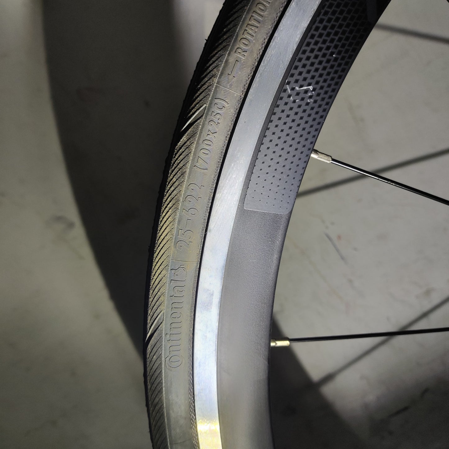 [12] SAVA Colorado Carbon Road Bike [Demo]