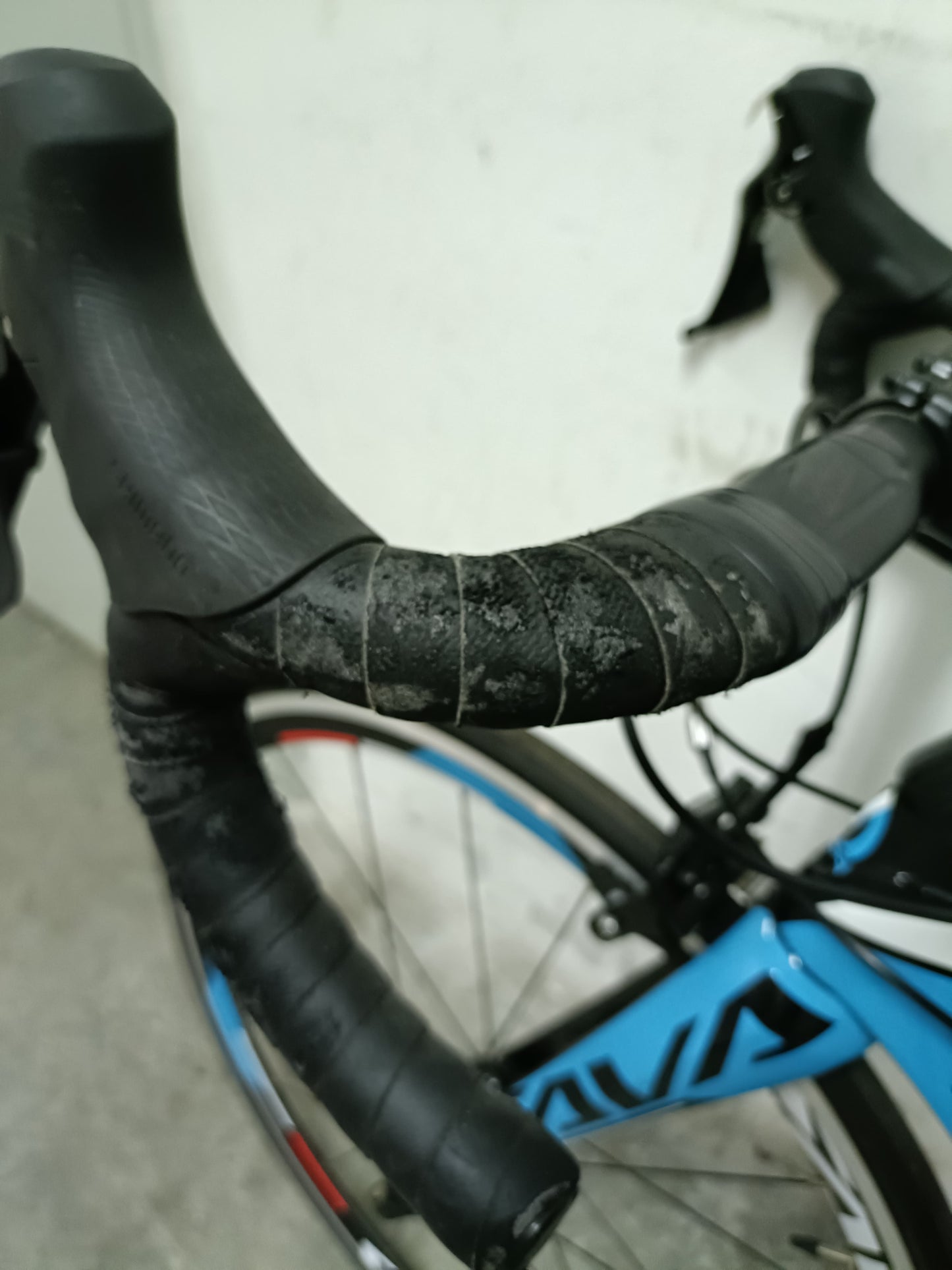 [23] SAVA Carbon Road Bike [Demo]