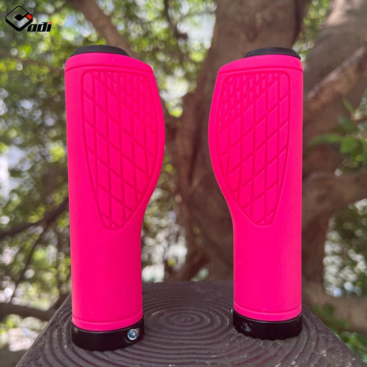 ODI Ergonomic Silicone Grip - Pink